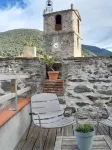 Stone loft panoramic mountain views