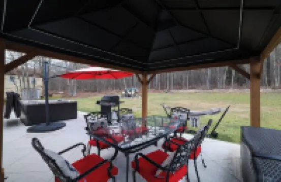 Indian Mountain Getaway-hot tub, lakes ,hiking ,fireplace , pool table