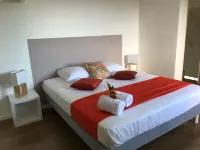 Superb Villa Ti 'Punch modern comfort in Guadeloupe Hotel in zona Les Jardins de Valombreuse Parc Floral et de loisirs