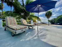 Caribbean Seafront, 2-Level Island Home, Pool, Kayak, Paddle boards and Privacy