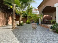 Villa 145 m² with swimming pool 100 metres from the sea Air conditioning in living room +1bedroom Hotels in 