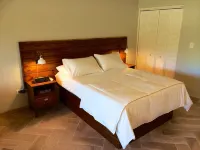 Amazing Waterfront Escape: Balcony, Renovated, Paradise At A Great Price! Hotels in Frydendal