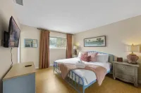 布拉夫 / 距海灘3英里 / 景觀 / 特大床 / 小屋 / 寵物友好