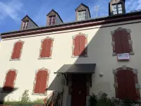 A pied-à-terre at the gateway to the Pyrenees National Park and major sites