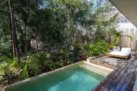 Jungle Villa Tulum