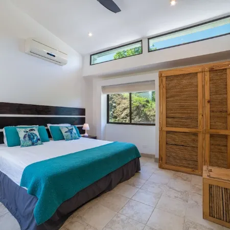 Oceanview 4Br Villa • Epic Sunsets • Walk to Beaches, Dining & Concierge Service