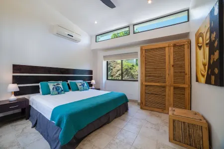 Oceanview 4BR Villa, Great Sunsets, Tranquil Beaches, Dining Nearby, Concierge Отели рядом с достопримечательностью «Плайя Потреро, Коста-Рика»