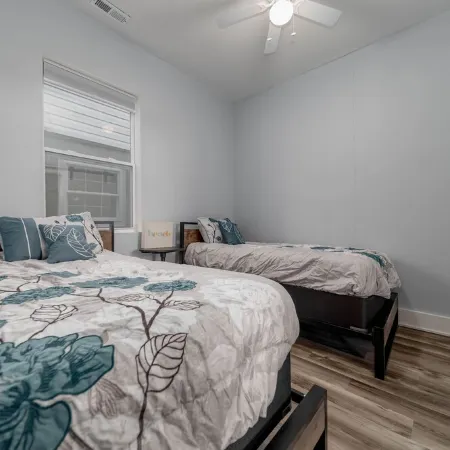 Just steps away from the Boardwalk & Beaches, Walkable to Entertainment!