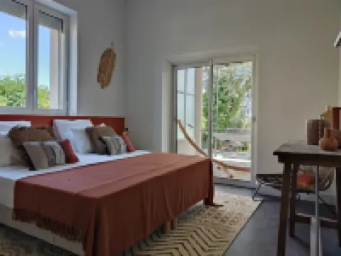Bel Appartement Climatisé Avec Jardin et Piscine Hotels in Aubenas