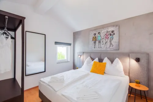 Top floor Apartment LiJan °4 with Heated  Pool & sea view