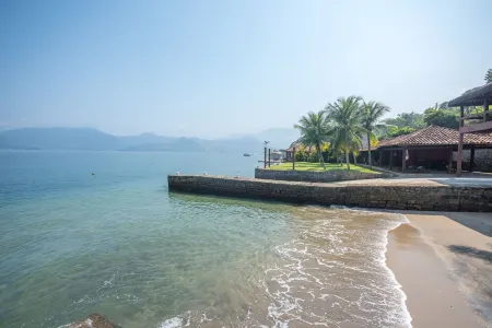 Crystal clear paradise