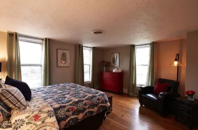 SPACIOUS and PRIVATE renovated farmhouse for the whole family