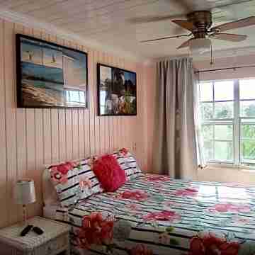 "Most Convenient Location For Your Vacation" Rooms