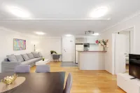 Spacious & Cosy 2 Bedroom Apartment in Darling Harbour