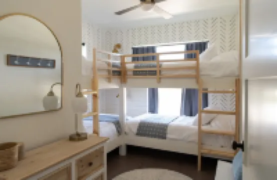 Inviting Sister Bay retreat