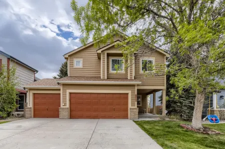 NEW Spacious Home Near Old Town Parker/Tech Ctr Отели в г. Паркер