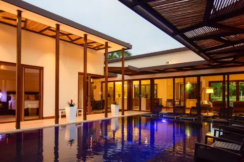 ONE-OF-A-KIND LUXURY VILLA - Free golf cart!