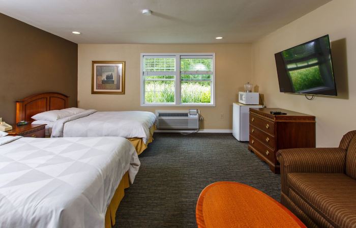 Beach Harbor Resort