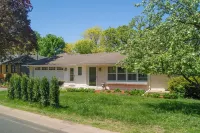 Waterfront Eagle Lake Home w/ Yard & Deck