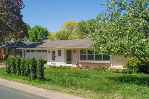 Waterfront Eagle Lake Home w/ Yard & Deck