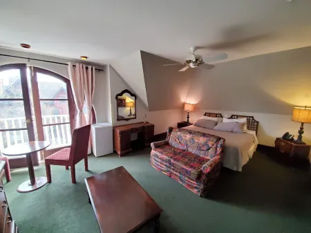 Madison Manor Boutique Hotel
