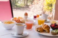 Aux Maisons, the Originals Relais (Relais du Silence) Hotels in Maisons-les-Chaource