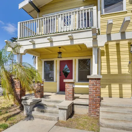 1 Mi to Dtwn! Bright Long Beach Apartment