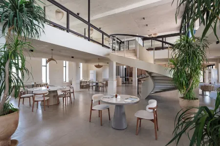 Khoj Resorts Allana Отели в г. Хуб