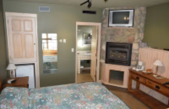 Retreat Wilderness Inn