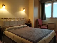 Logis Hotel Calisola Besançon - Soirée Etape Hotels in Montfaucon