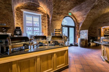 Hotel Wasserschloss Mellenthin Отели в г. Штольпе-на-Узедоме