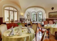 Hotel Kolbergarten فنادق في Geretsried