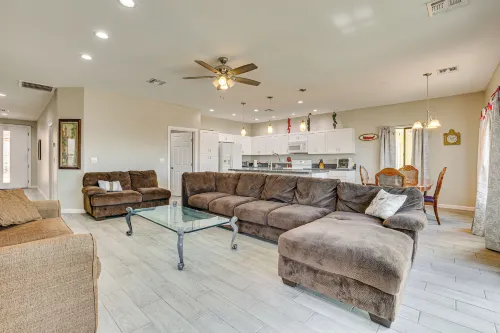 7 Mi to Golf: Mtn-view Retreat in Bullhead City - 4-Sterne
