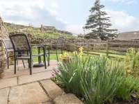 Kestrel Cottage Hotels in Keighley