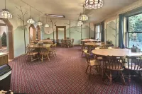 Mountain Sports Inn Hotels in Chittenden