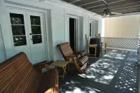 Schmitz Bed & Breakfast