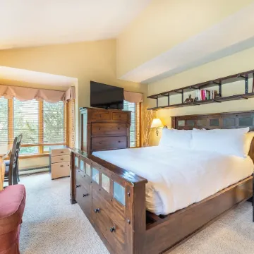 Montezuma Condos 1754