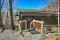 Large Mountain Views Hiking 25Mins to DT A-Ville  Nature Emersion Deck