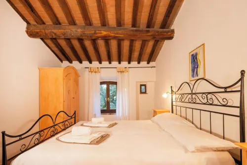 Agriturismo I Casali - A stone farmhouse from 1850 with pool Hotel a Pomarance