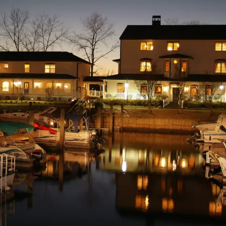 The Cypress Inn Bed & Breakfast