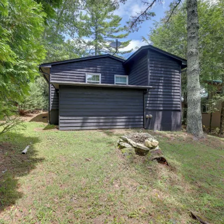Newland Gem in Golf Community w/ Pool Access!