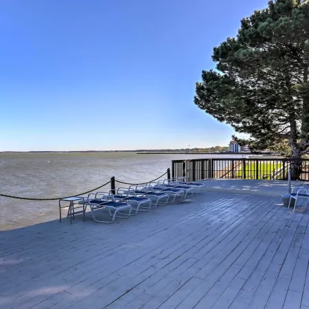 Waterfront Port Clinton Condo w/ Pool Access!