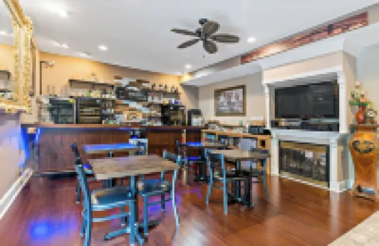 Stone Manor Boutique Inn