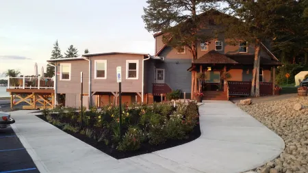 The Nest on Saratoga Lake