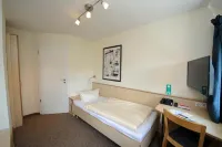 Gästehaus Südheide Hotels in Hambuhren