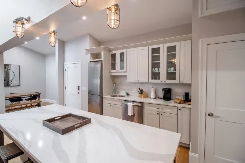 The Newport Lofts - Brick Market Place - Holiday Apartments