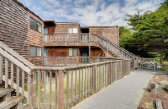 Oceanfront Watsonville Condo w/ Beach Access!