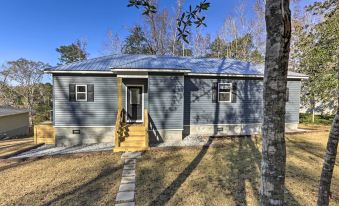 White Oak Creek Home w/ Views, Deck & Pool Access! - Housity