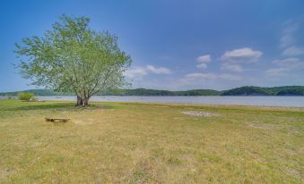 Furnished Deck + Lake Access: Fairland Log Cabin