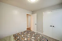 Private Pool & Patio: Pet-Friendly Bakersfield Gem Hotels near Vons
